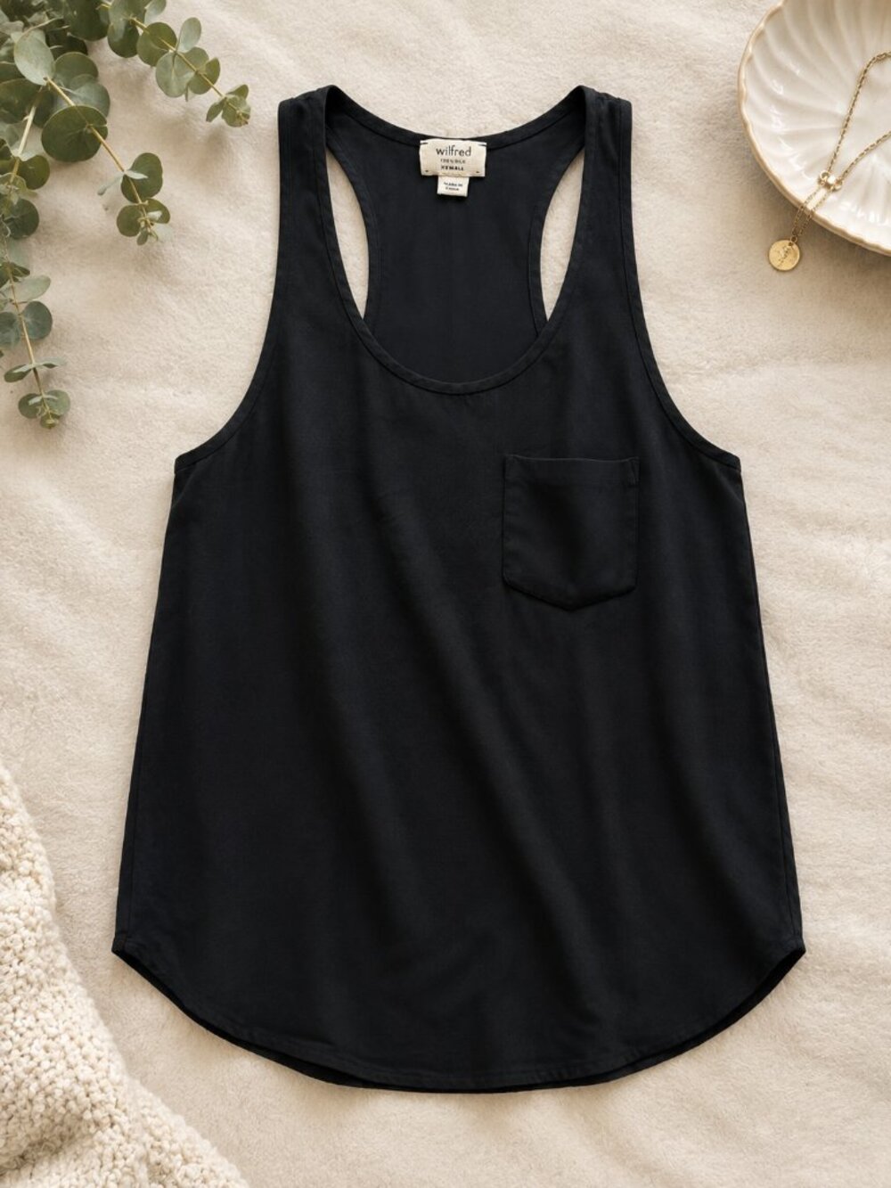 Wilfred Aritzia 100% Silk Racerback Pocket Tank Top Black XS - Picture 12 of 12
